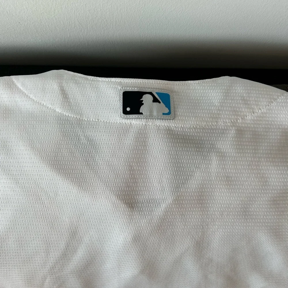 Nike Miami Marlins 2020 Baseball MLB White Jersey Men’s Size: M - Picture 6 of 6